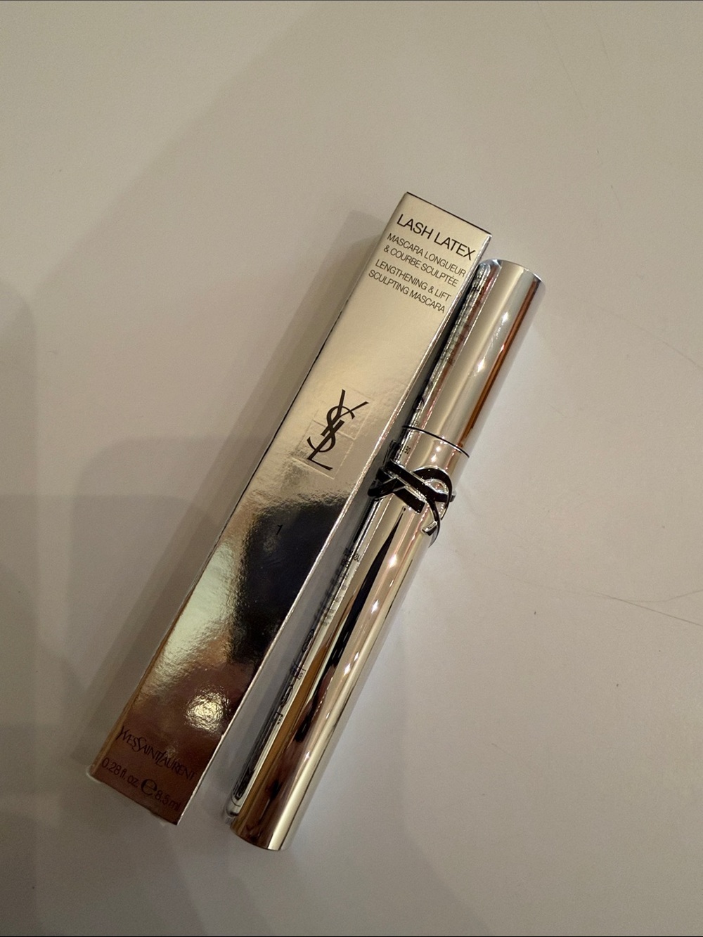 Ysl yves saint Laurent beauty lash latex mascara 1 black new in box *